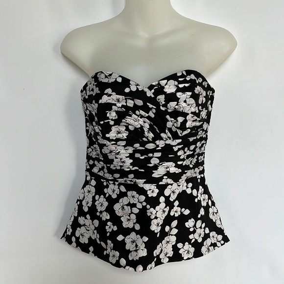 White House Black Market Tops - White House Black Market Strapless Silk Corset Top Size 4